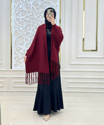 Cozy Grace – Fleece Shawl